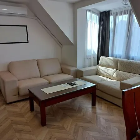Toni / 2bedrooms *