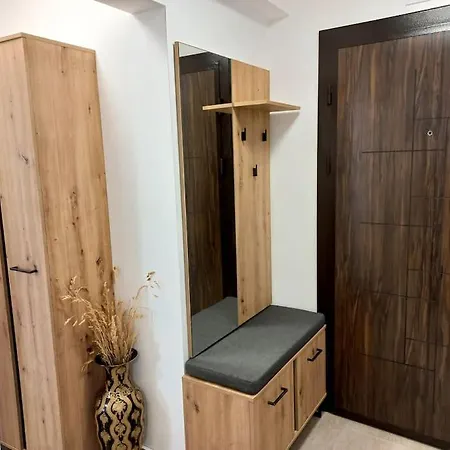 Toni / 2bedrooms Daire
