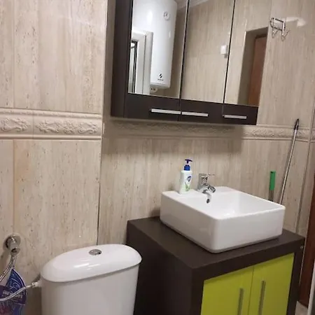 Toni / 2bedrooms Daire *